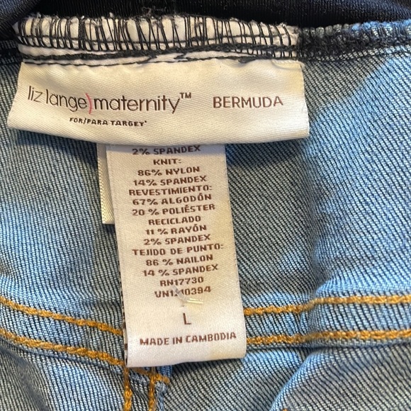 Liz Lange MATERNITY Bermuda over the belly STRETCH denim shorts gold leg cuff L - Picture 3 of 6